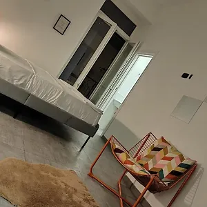 Hostel Backpacker, Neapol